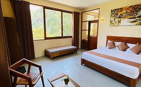 Rock N Fall Nature Resort